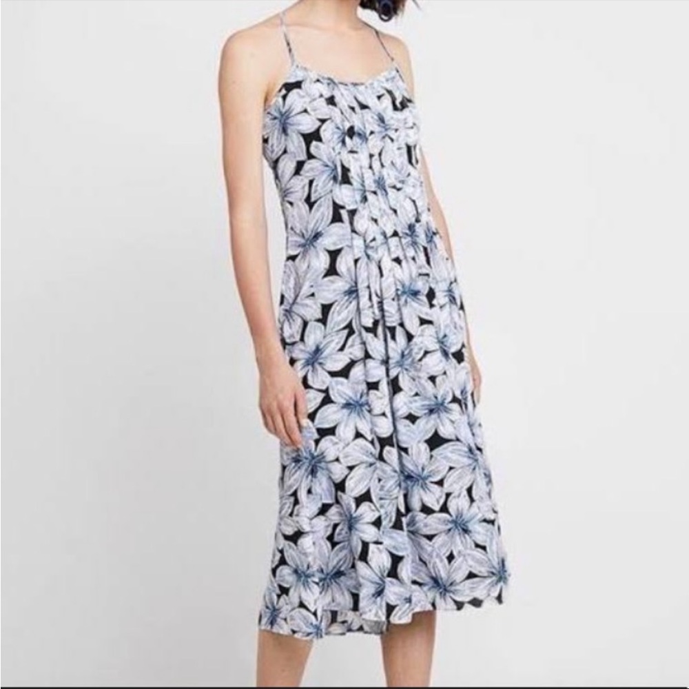 NWT Banana Republic Blue Floral Pin Tuck Midi Dress